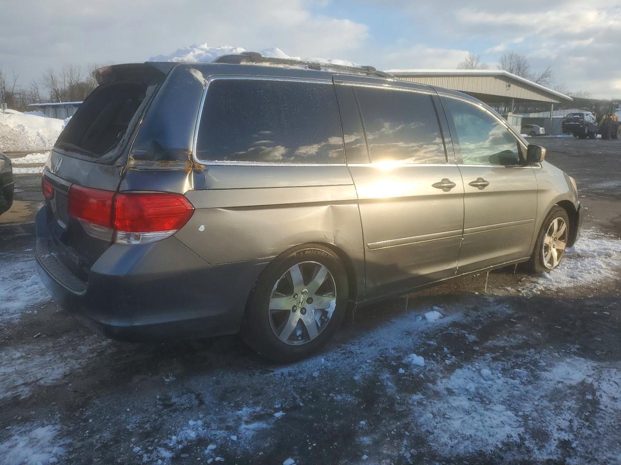 2010 Honda Odyssey Exl - Image 3