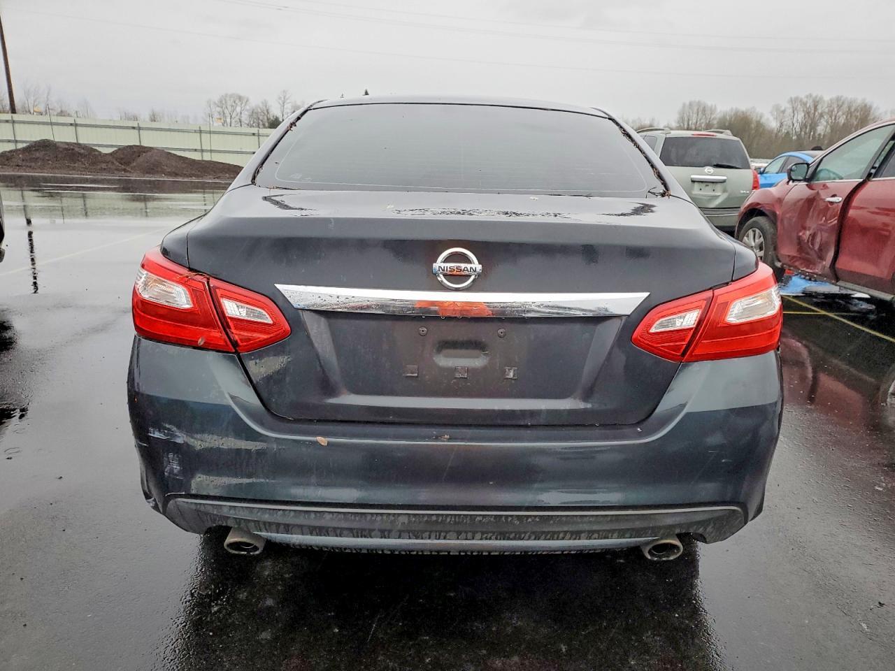 2016 Nissan Altima 2.5 S - Фото 6