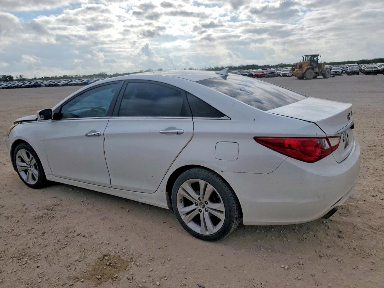 2011 Hyundai Sonata Se - Фото 2