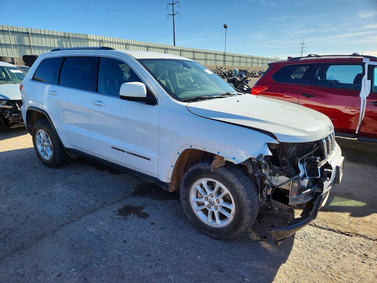 2019 Jeep Grand Cherokee Laredo - Image 4