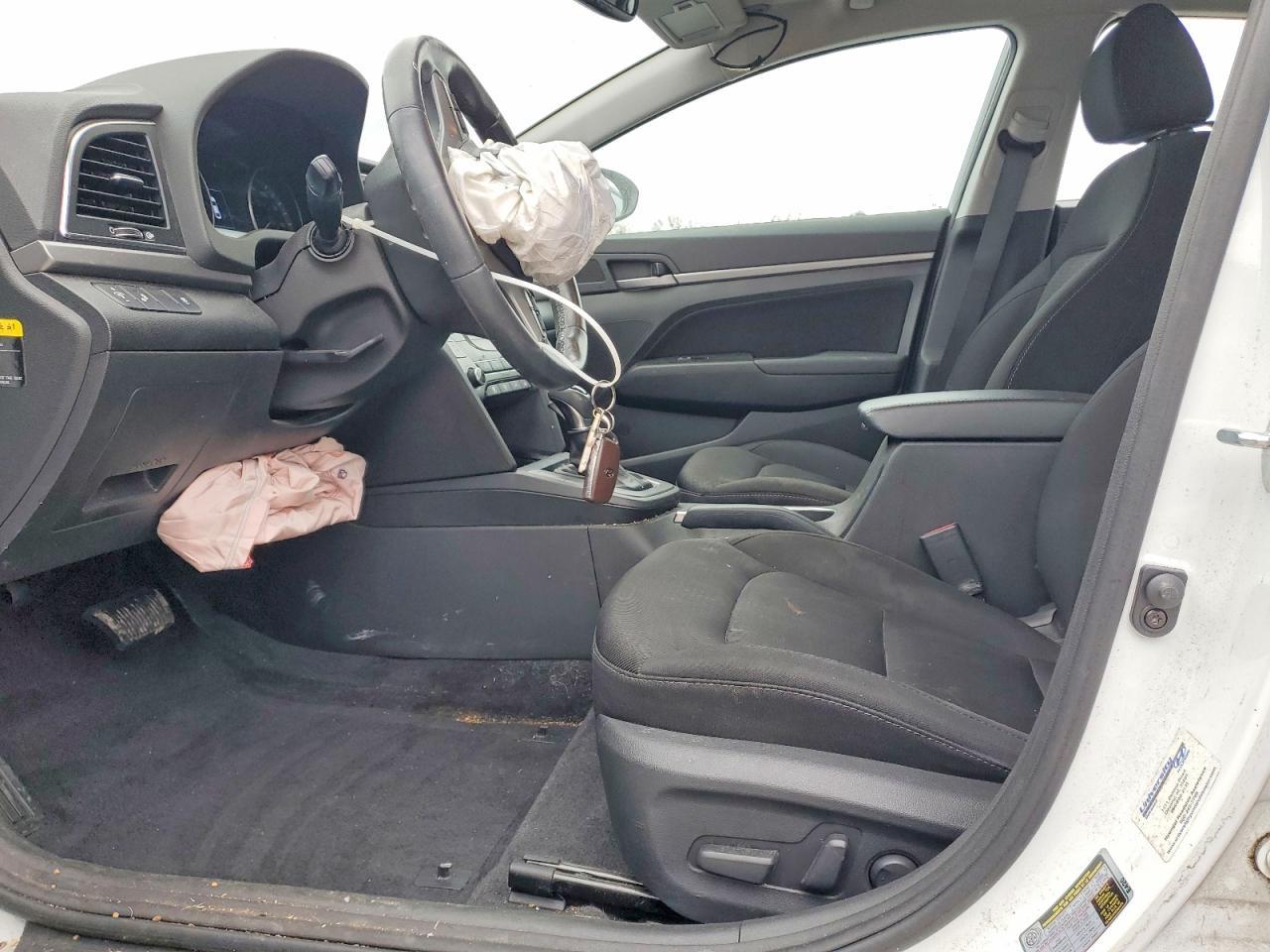 2017 Hyundai Elantra Se - Фото 7