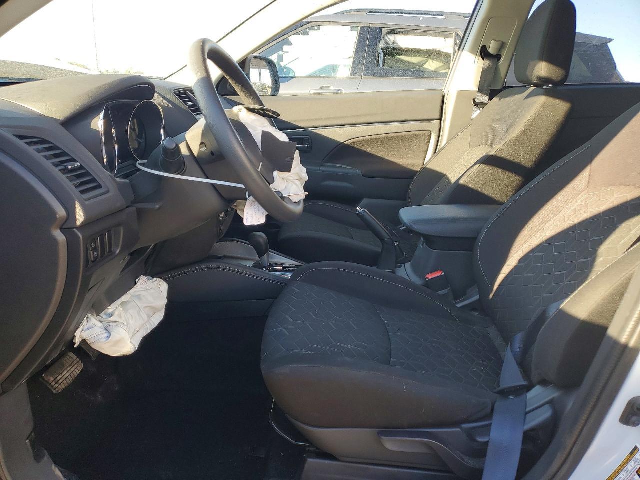 2025 Mitsubishi Outlander Sport S - Image 7