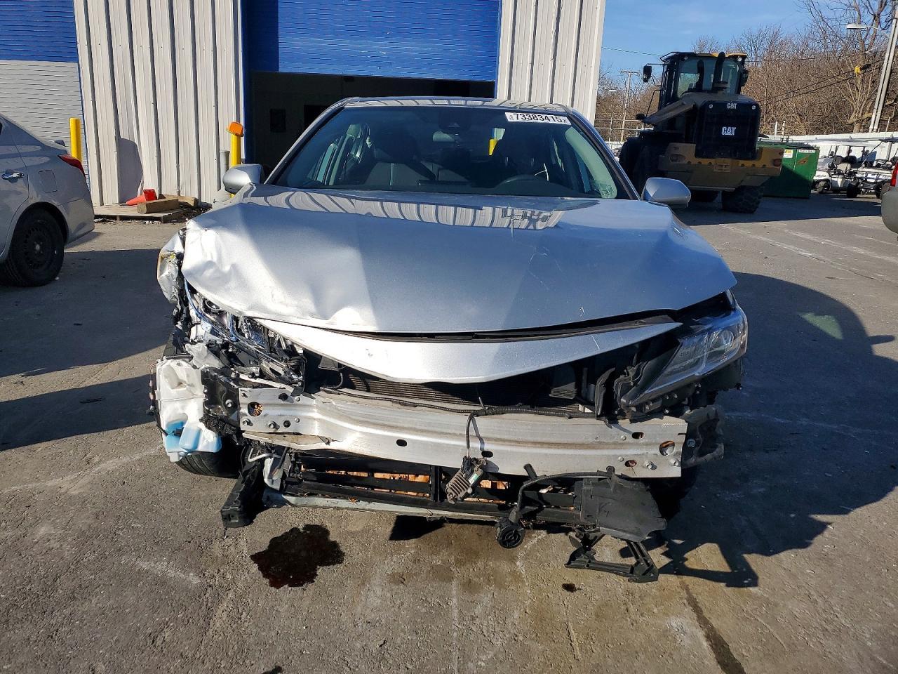 2021 Toyota Camry Hybrid Le - Фото 5