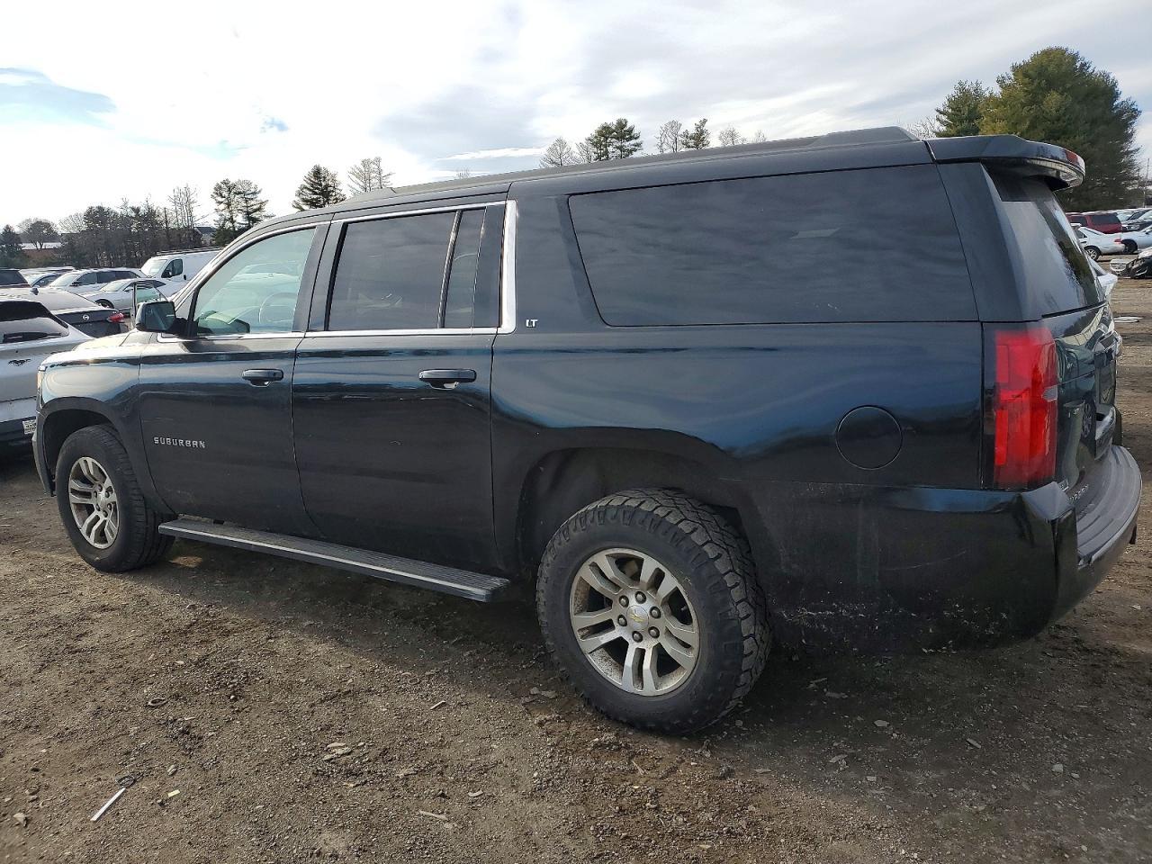 2015 Chevrolet Suburban K1500 Lt - Фото 2