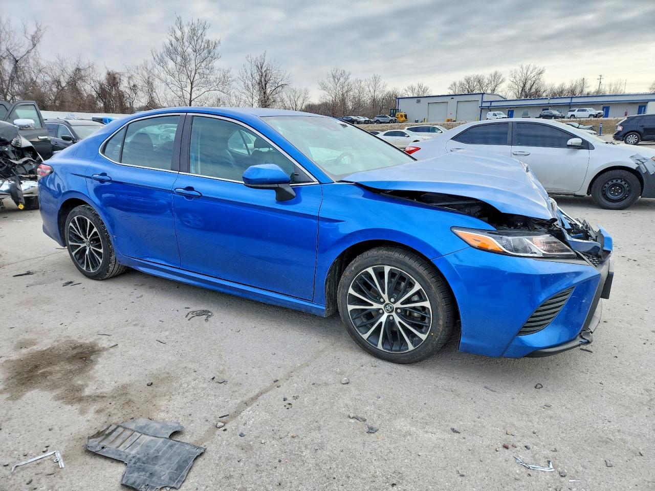 2019 Toyota Camry L - Image 4
