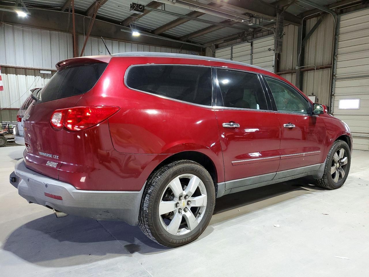 2010 Chevrolet Traverse Ltz - Фото 3