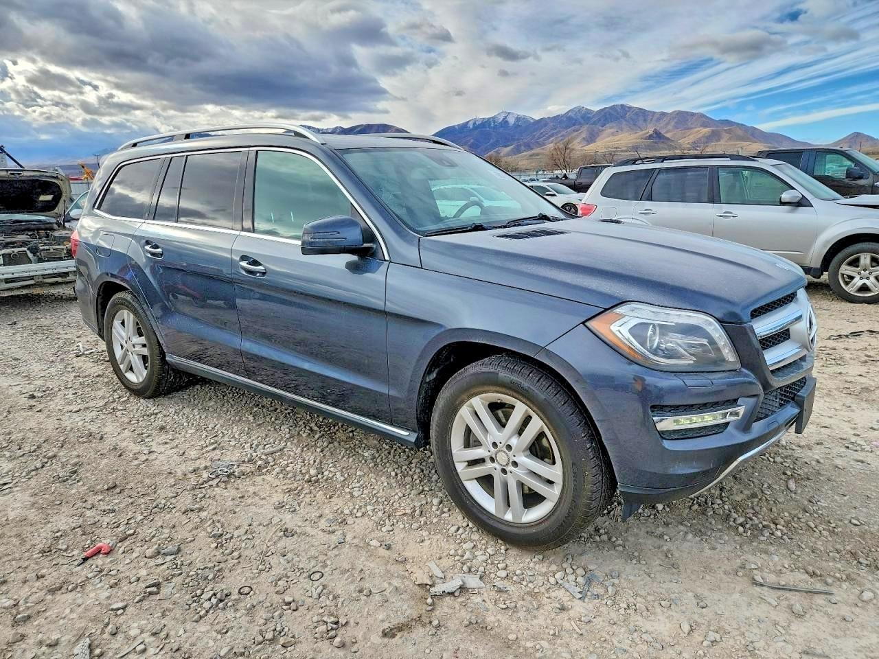2015 Mercedes-Benz Gl 450 4Matic - Image 4