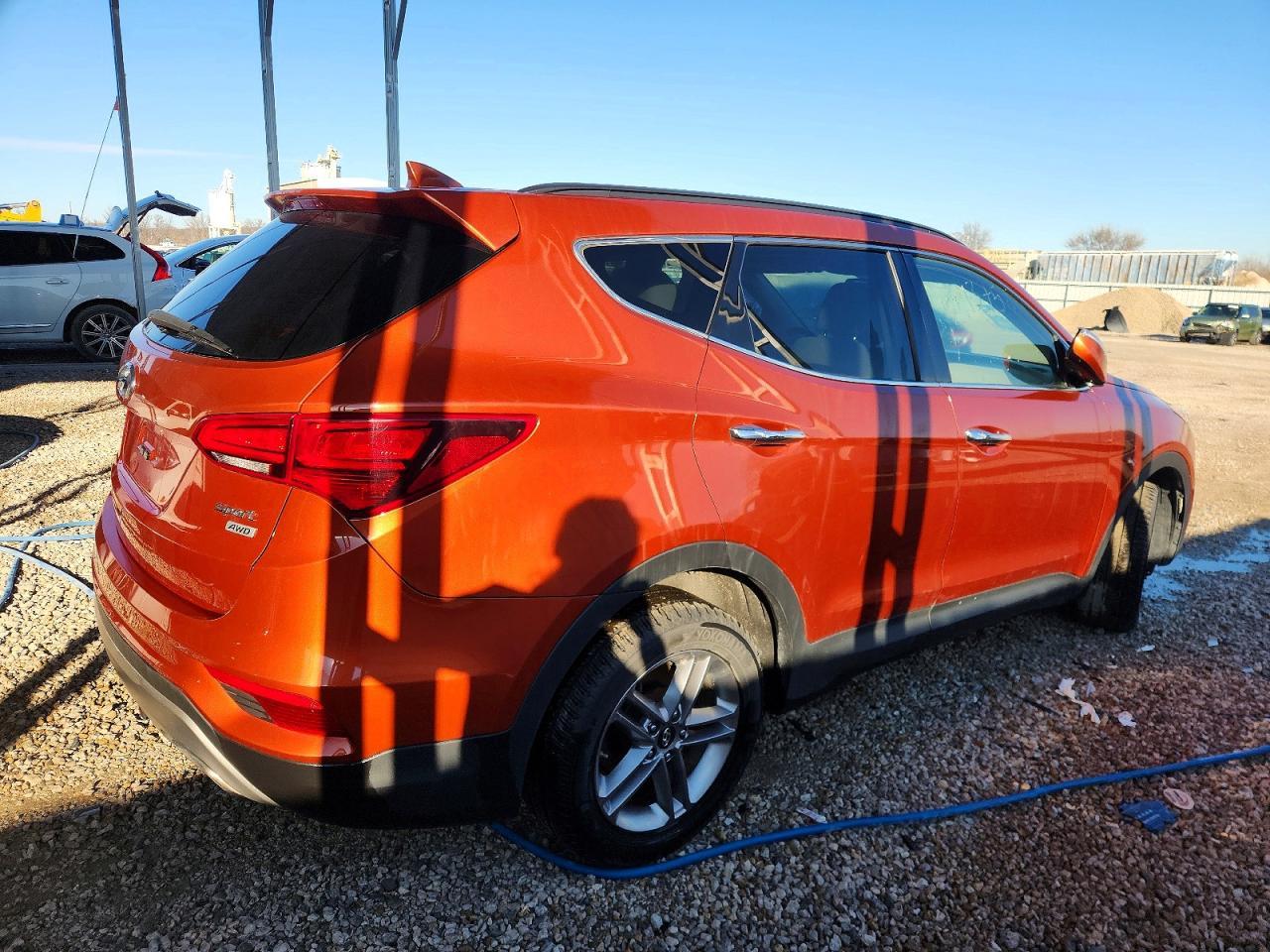 2018 Hyundai Santa Fe Sport 2.4L - Image 3