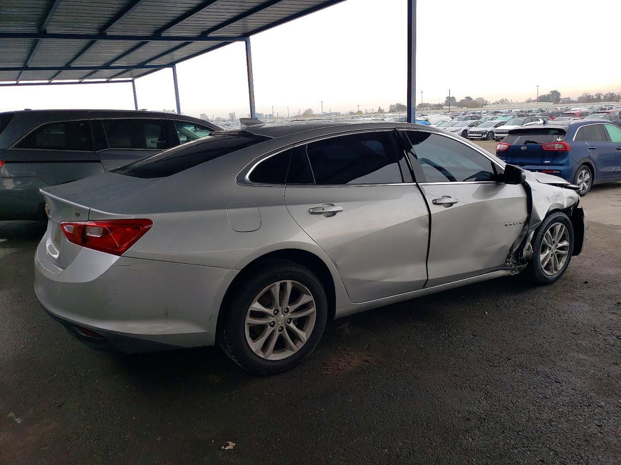 2018 Chevrolet Malibu Lt - Фото 3