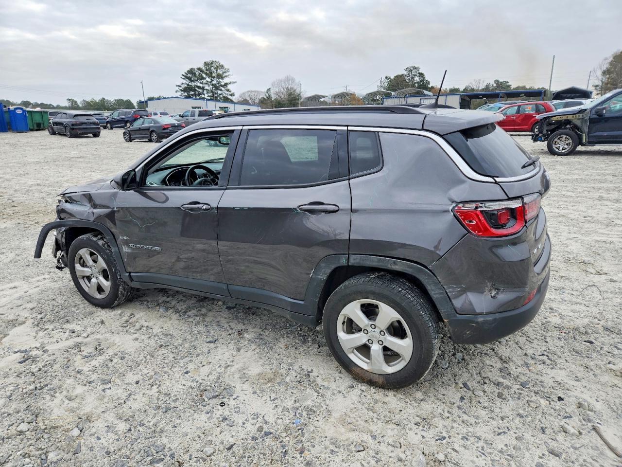 2019 Jeep Compass Latitude - Фото 2