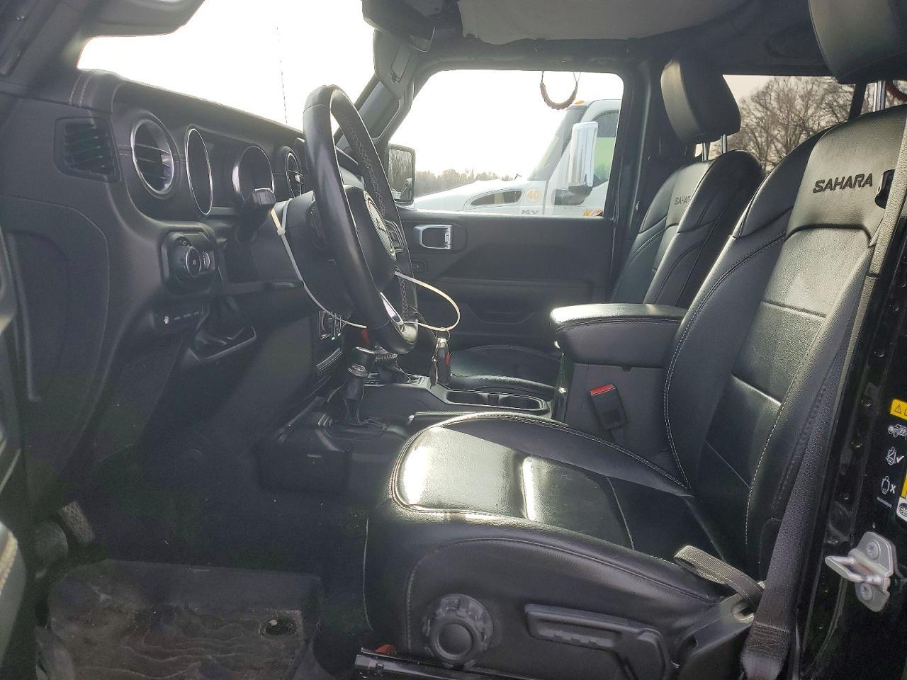 2023 Jeep Wrangler Sahara 4Xe - Фото 7