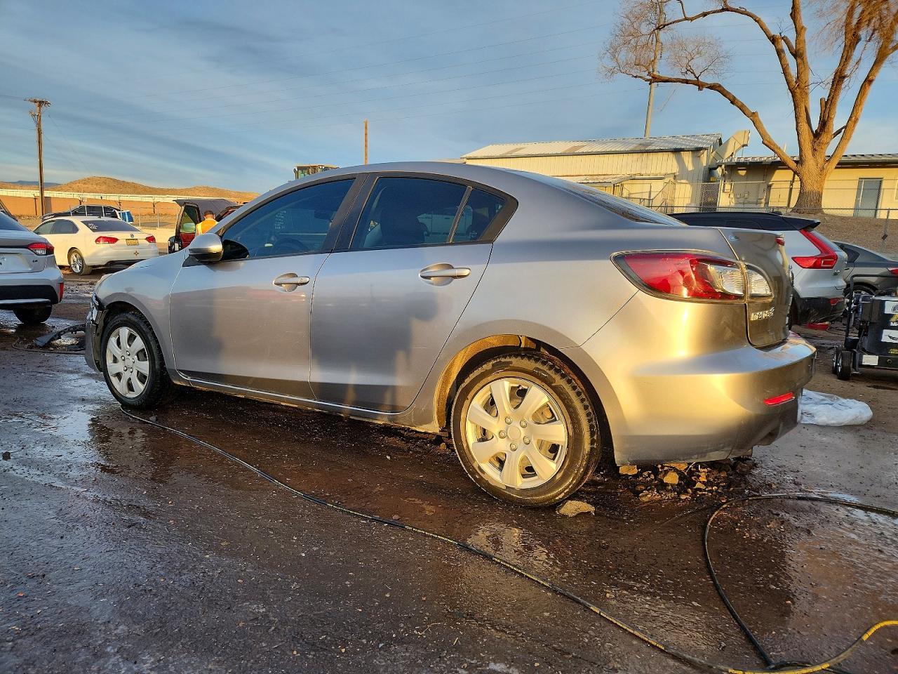 2013 Mazda 3 I - Image 2