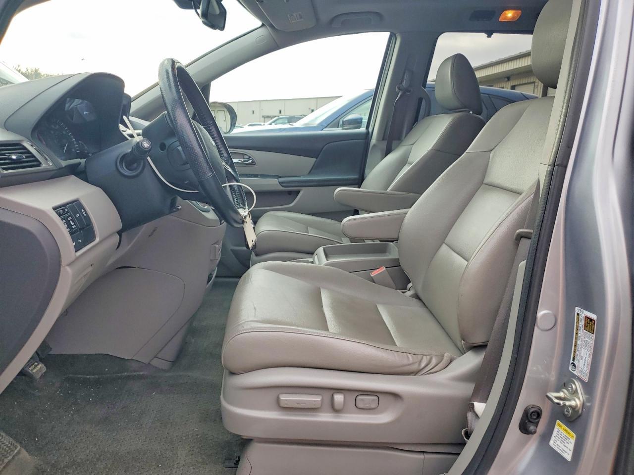 2016 Honda Odyssey Touring - Фото 7