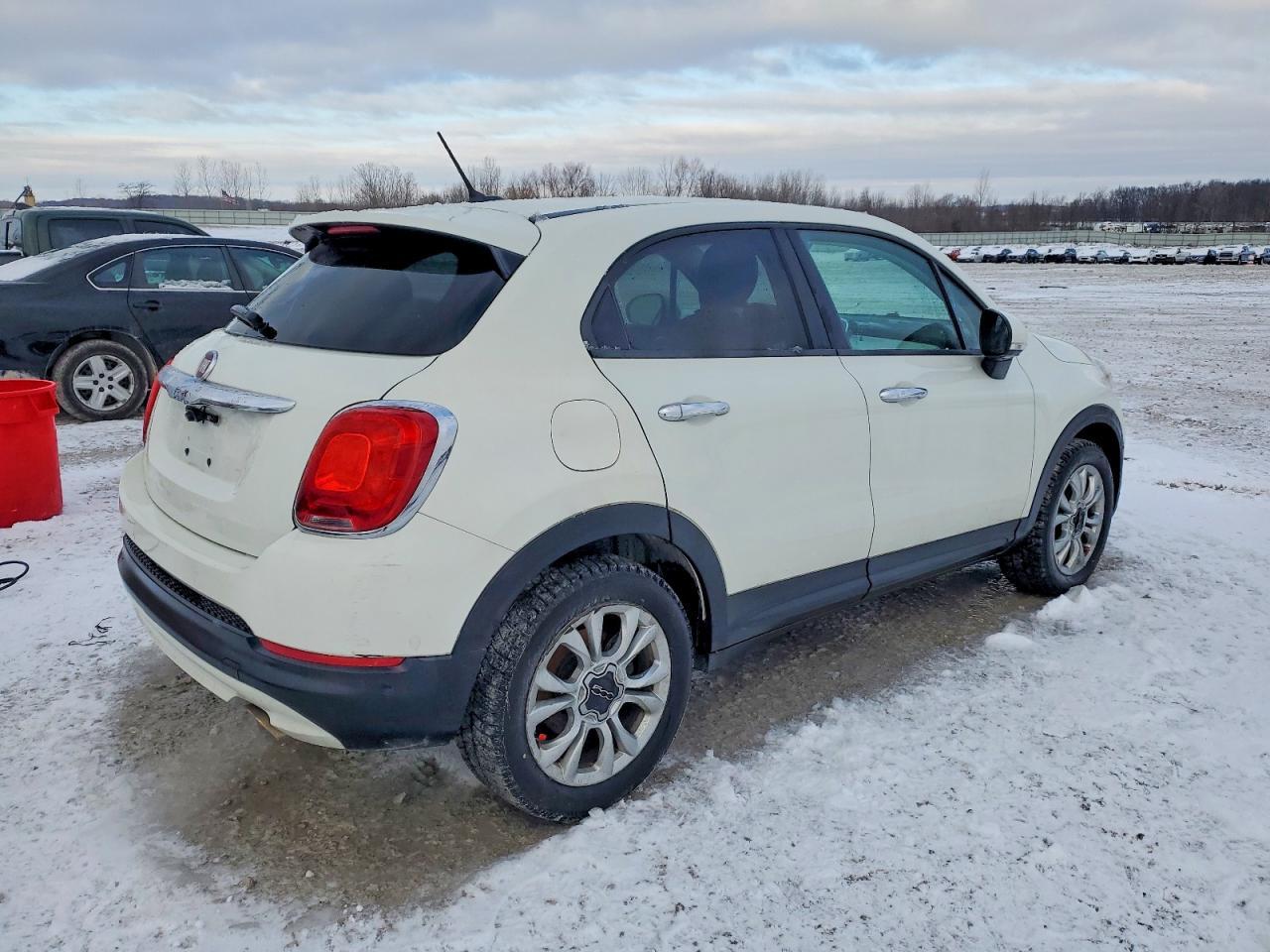 2016 Fiat 500X Easy - Image 3