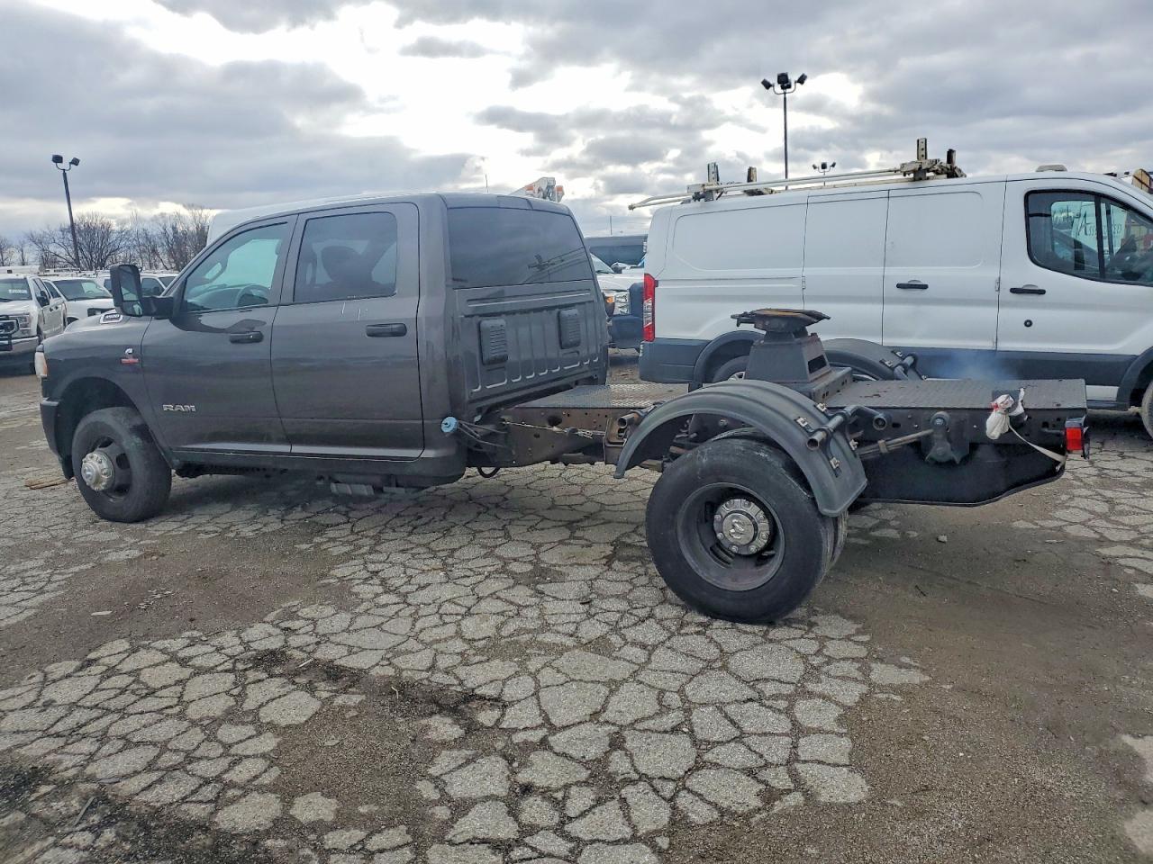 2022 Ram 3500 - Image 2