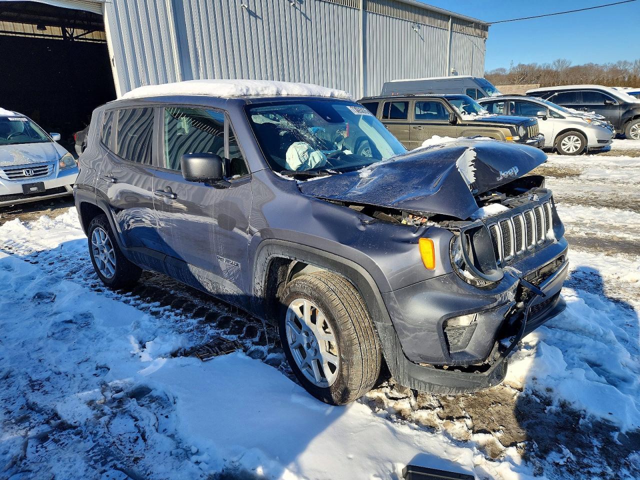 2023 Jeep Renegade Latitude - Фото 4