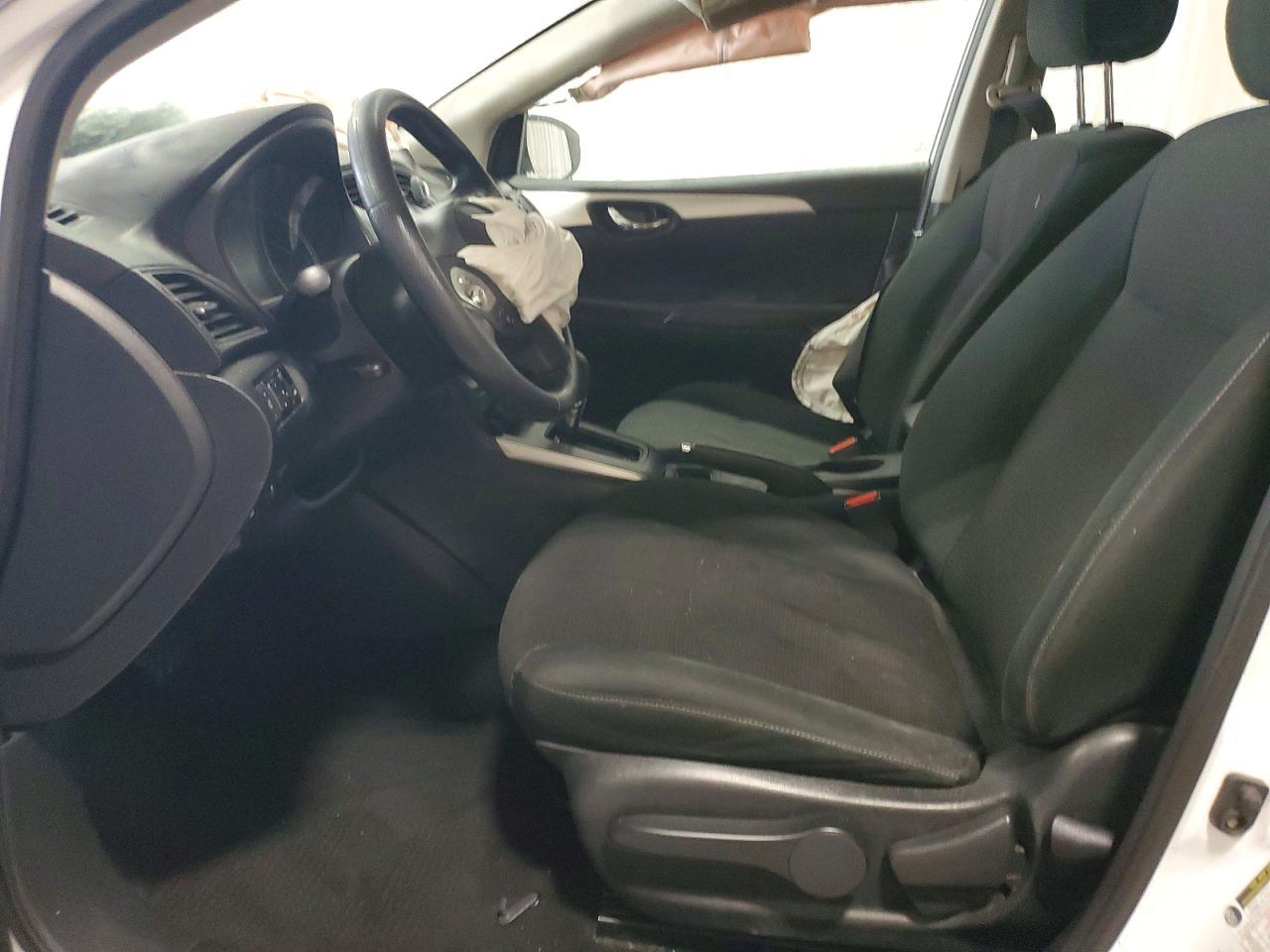 2019 Nissan Sentra S - Image 7