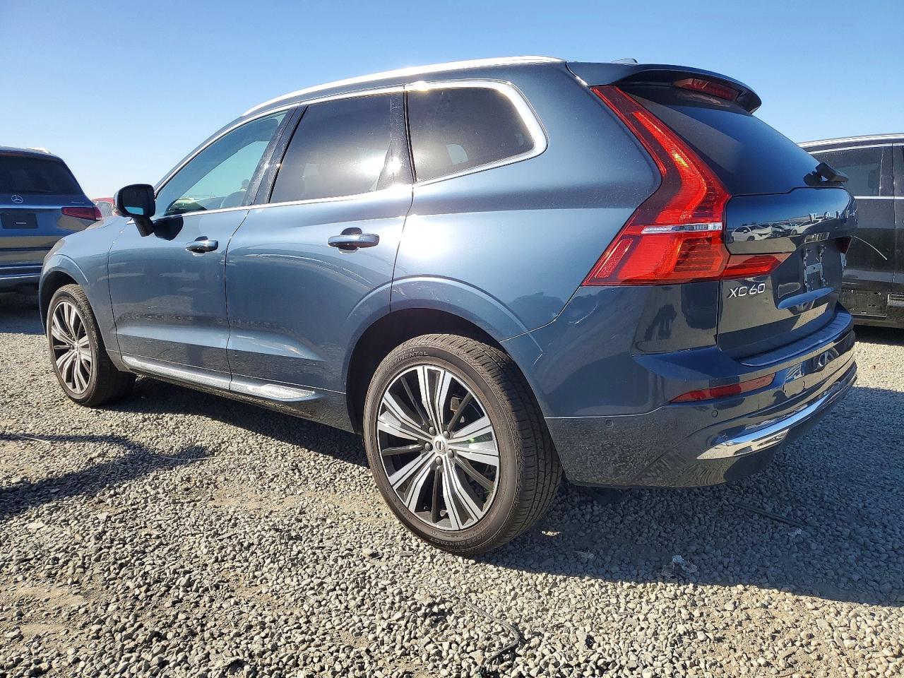 2023 Volvo Xc60 Plus - Фото 2