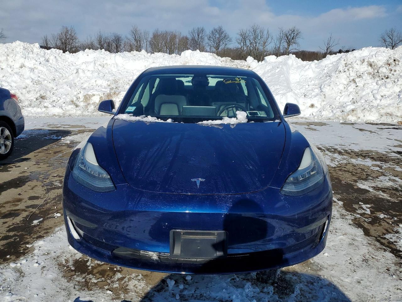 2019 Tesla Model 3 - Image 5