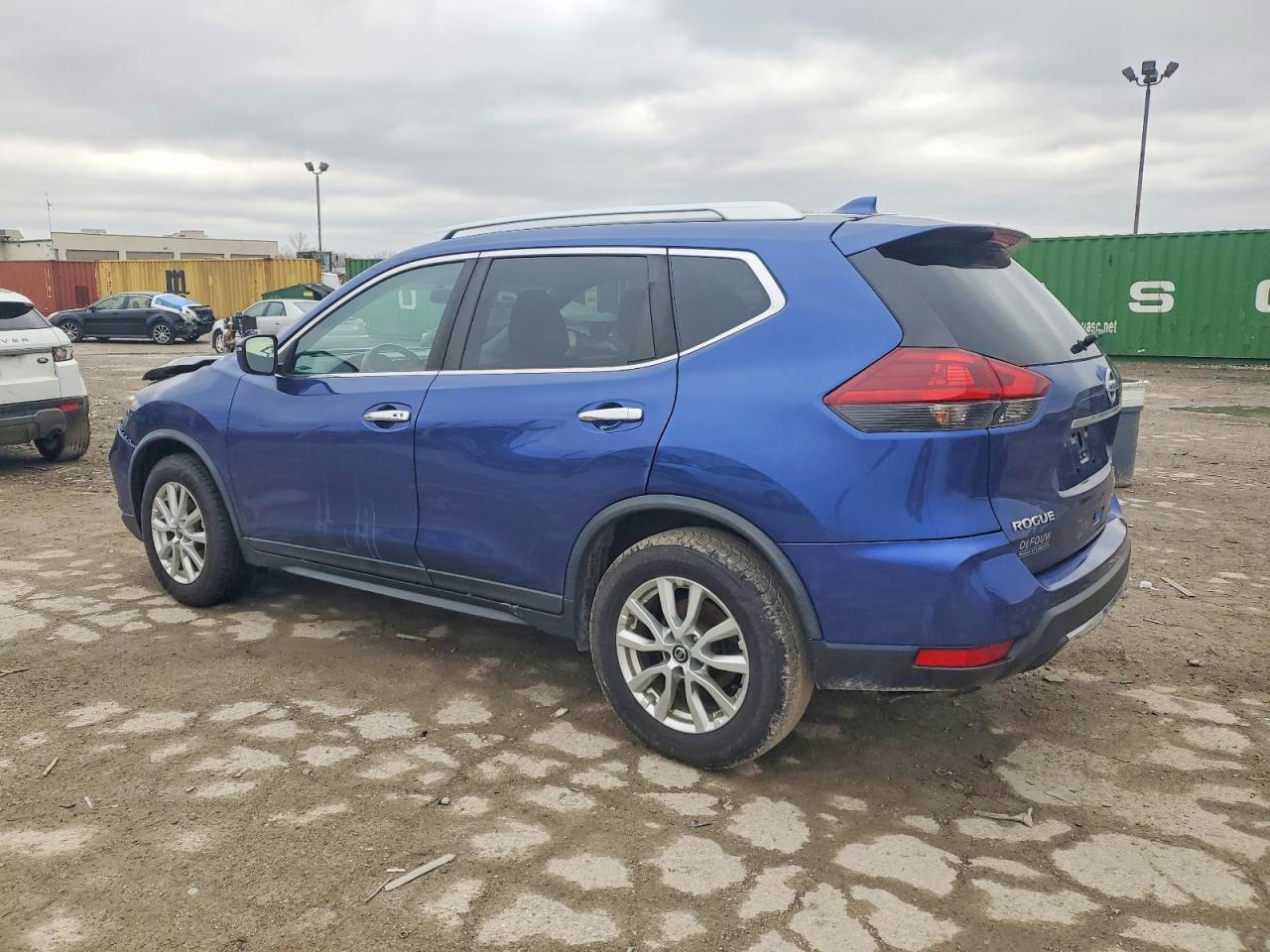 2018 Nissan Rogue S - Image 2