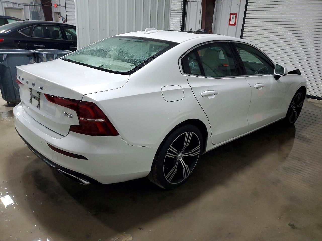 2020 Volvo S60 T5 Inscription - Image 3