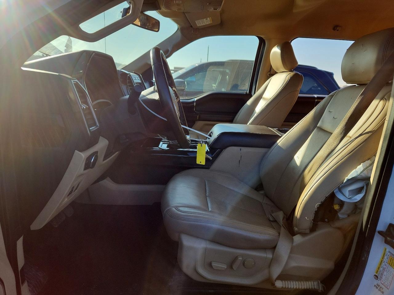 2020 Ford F150 Laria - Фото 7
