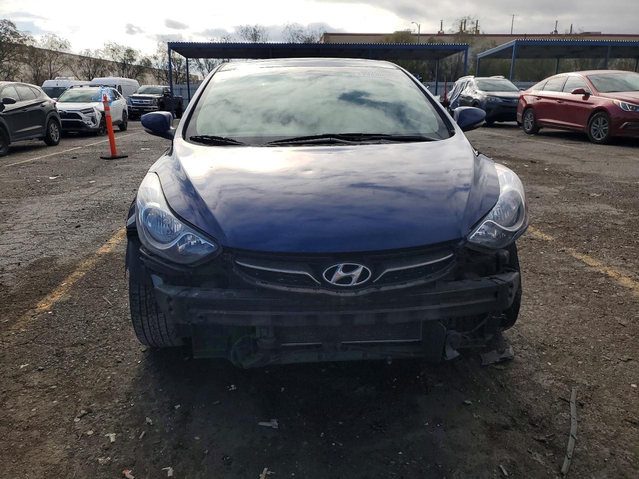 2013 Hyundai Elantra Limited - Фото 5