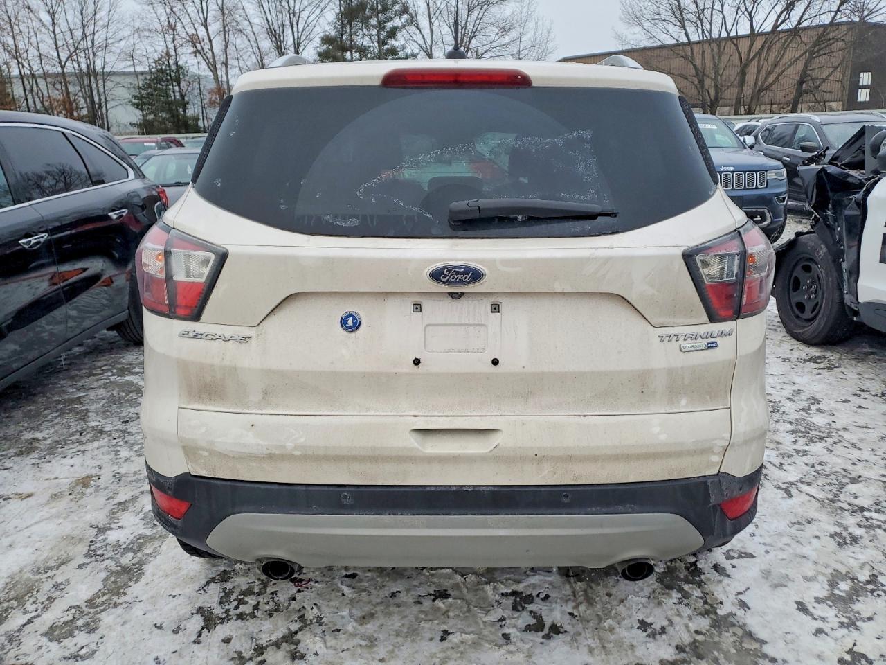 2017 Ford Escape Titanium - Image 6