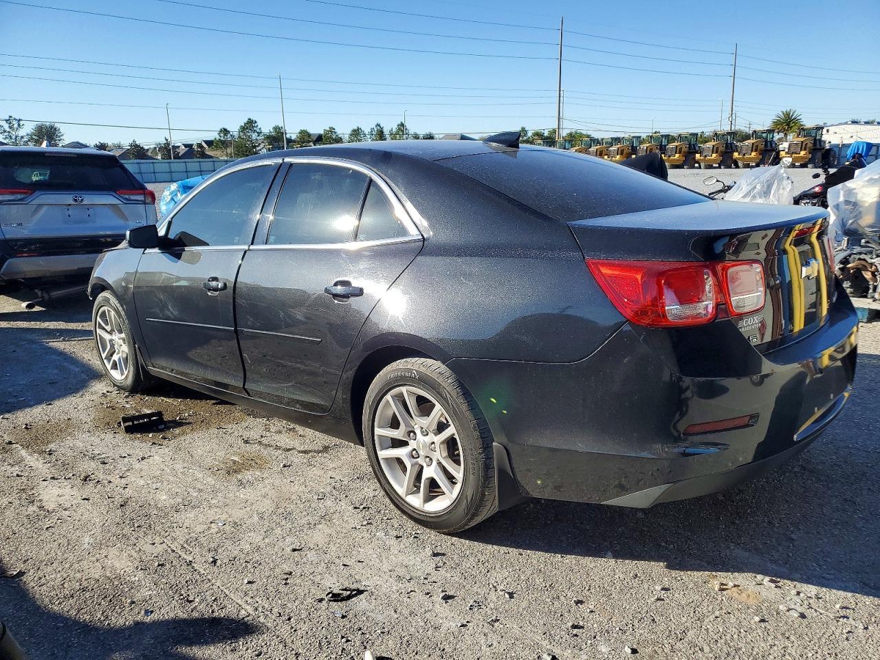 2015 Chevrolet Malibu 1Lt - Фото 2
