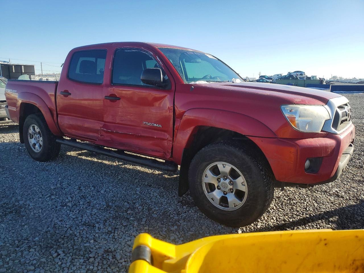 2015 Toyota Tacoma Double Cab - Image 4