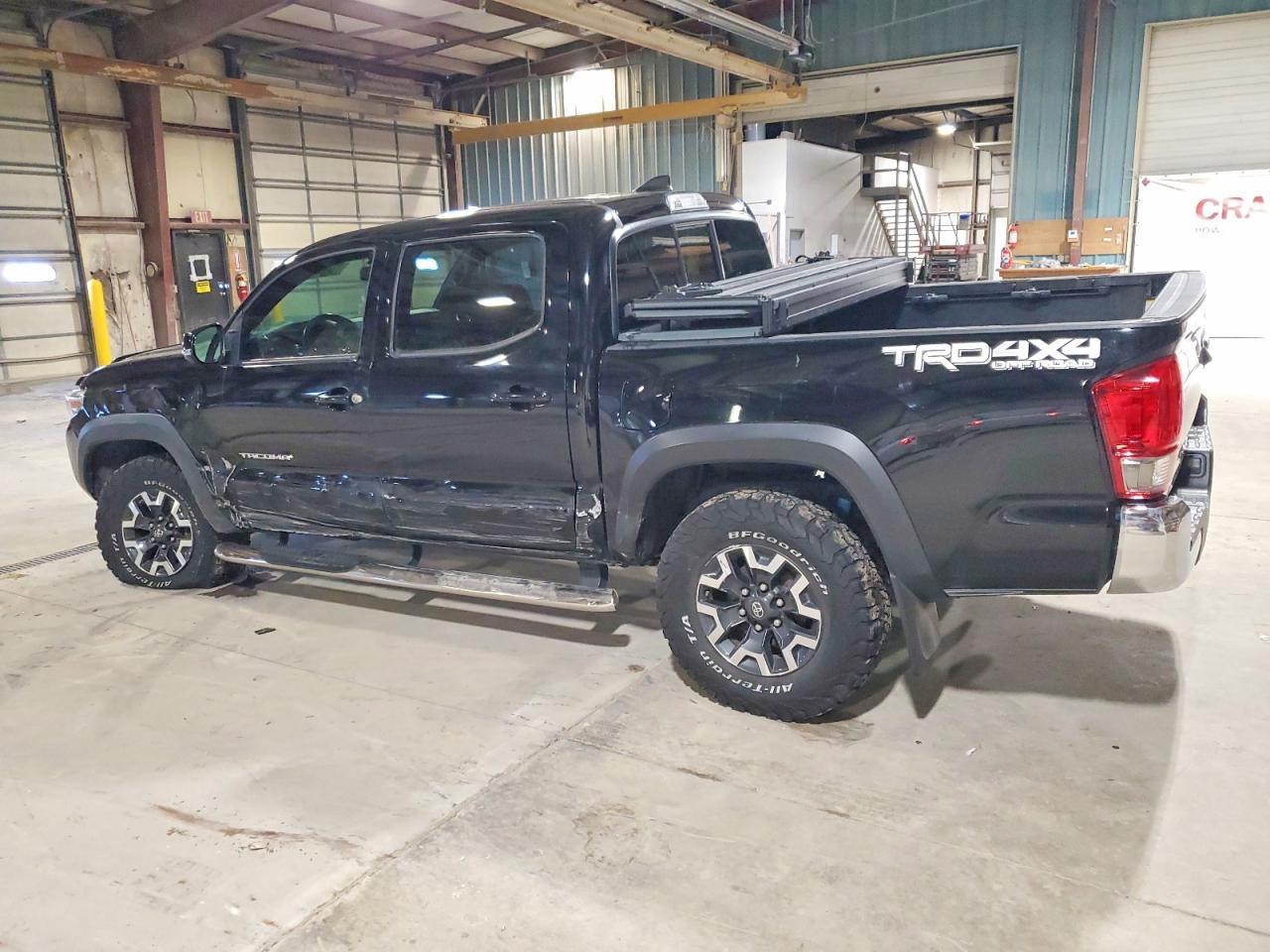 2016 Toyota Tacoma Double Cab - Фото 2