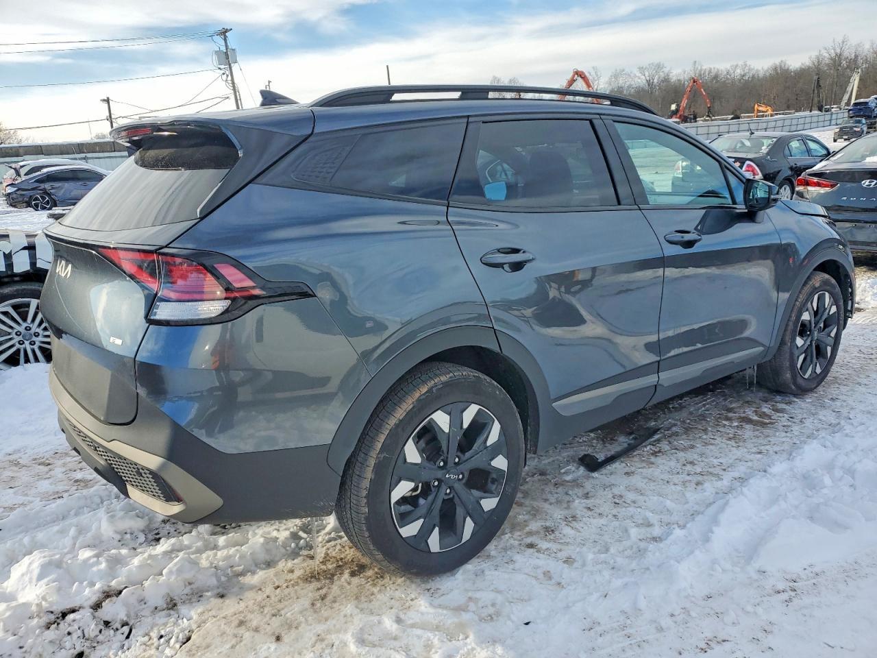 2024 Kia Sportage X Line - Image 3