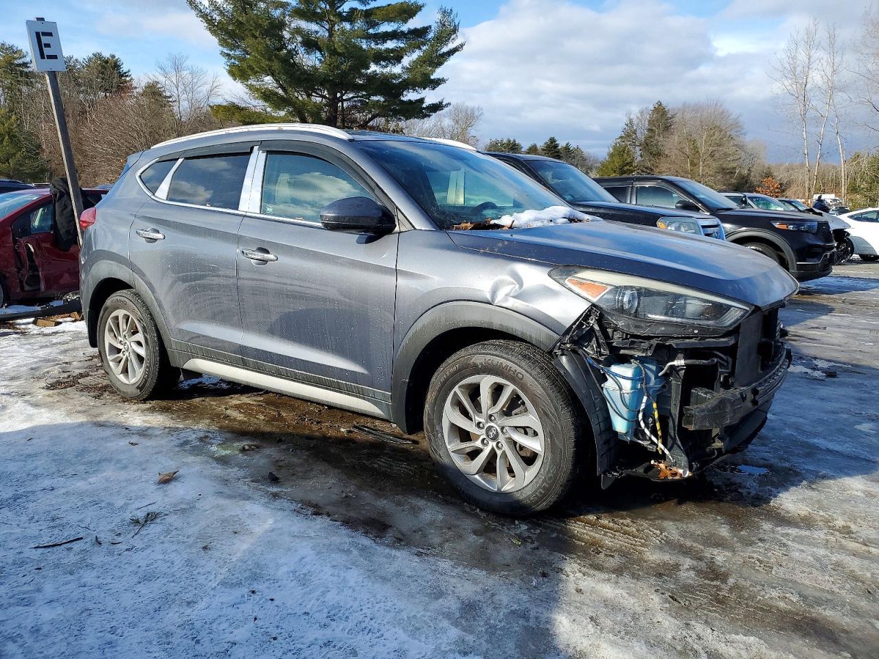 2017 Hyundai Tucson Limited - Image 4