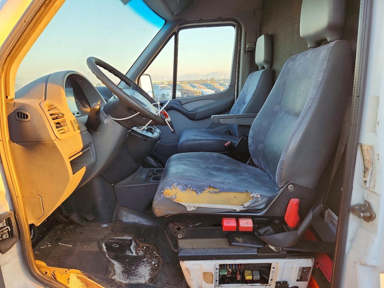 2006 Dodge Sprinter 3500 - Фото 7