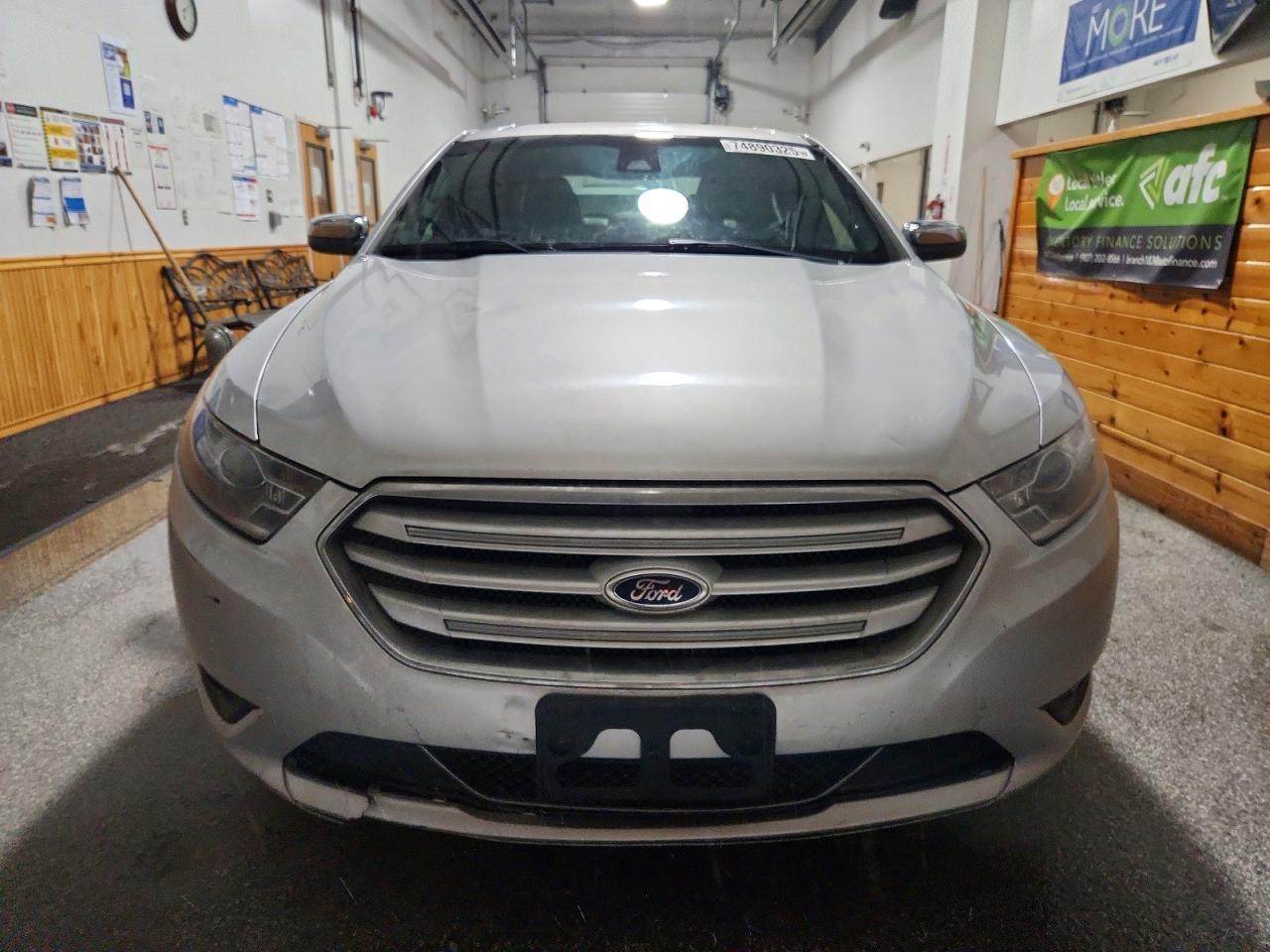 2013 Ford Taurus Limited - Image 5