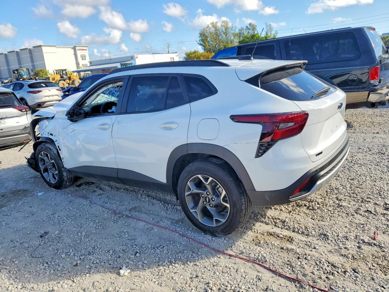 2025 Chevrolet Trax 1Lt - Image 2