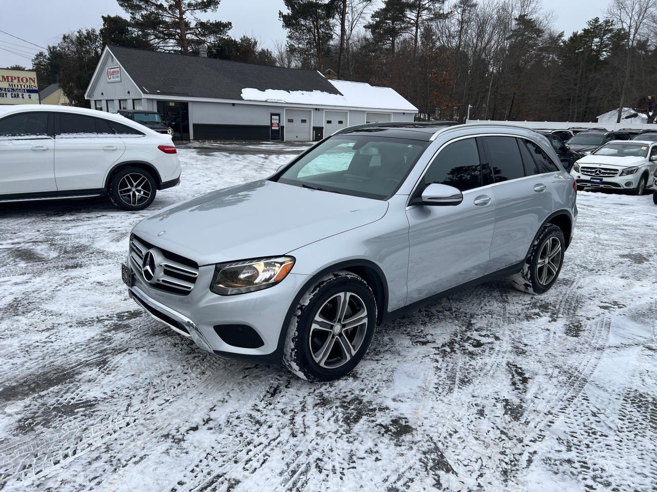 2016 Mercedes-Benz Glc 300 4Matic - Image 2