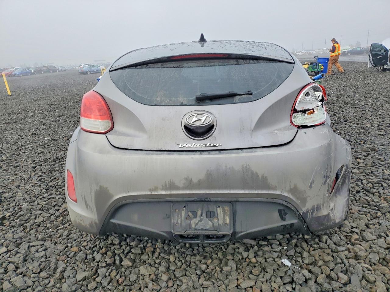 2012 Hyundai Veloster Base - Image 6