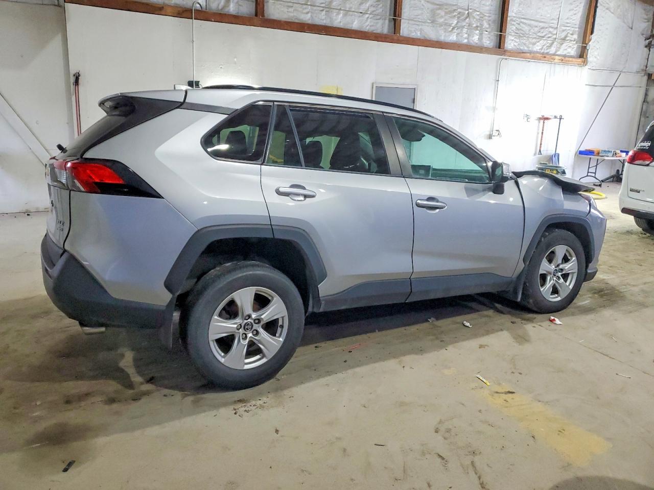 2020 Toyota Rav4 Xle - Фото 3