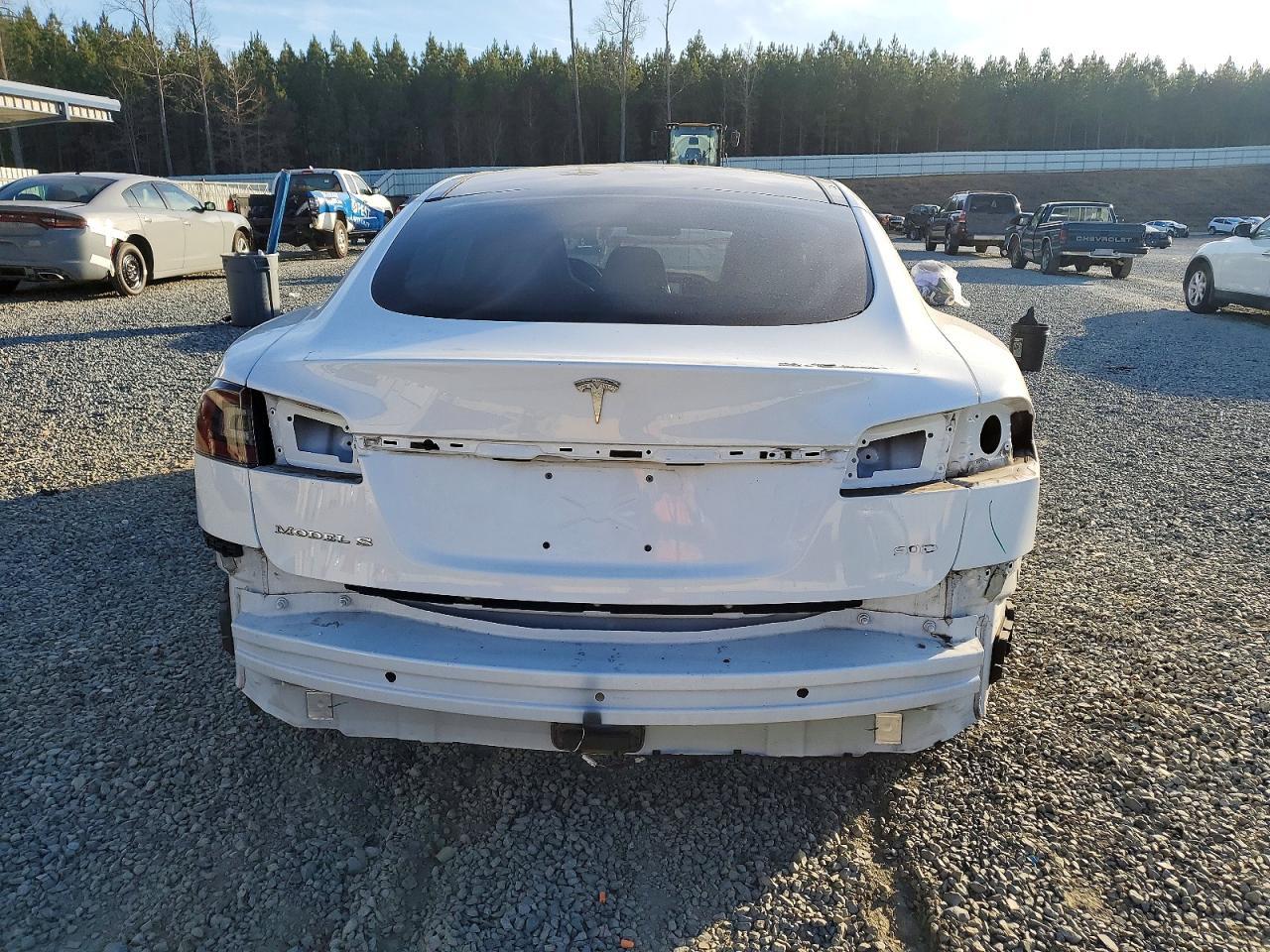 2016 Tesla Model S - Image 6
