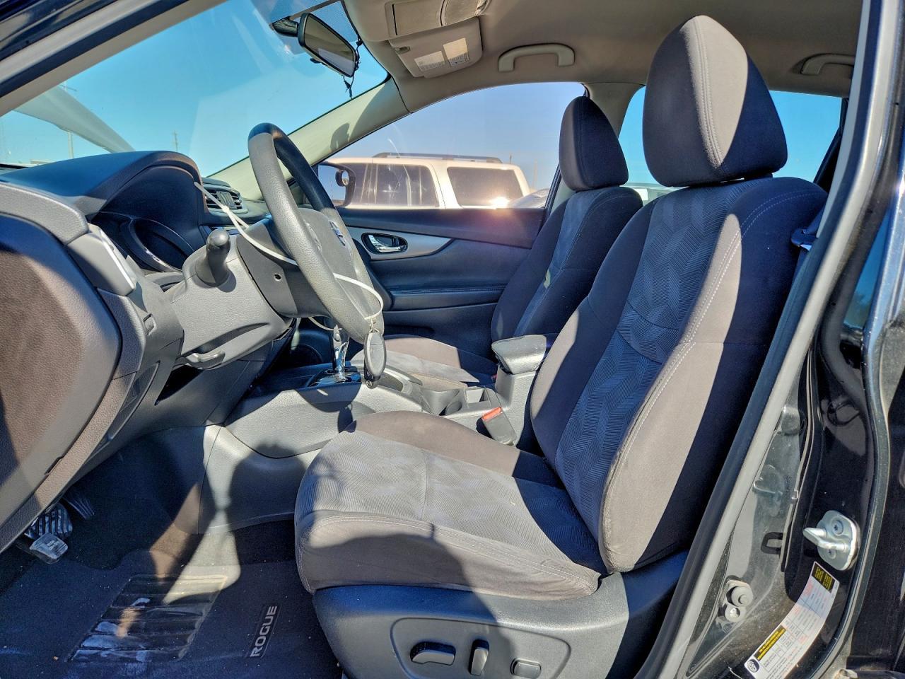 2016 Nissan Rogue S - Image 7