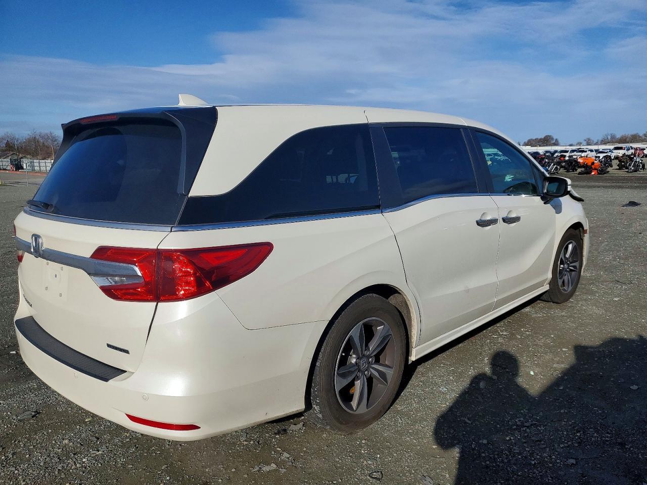 2018 Honda Odyssey Touring - Фото 3