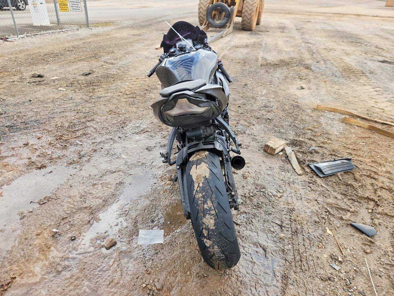 2025 Kawasaki Zx636 K - Фото 4