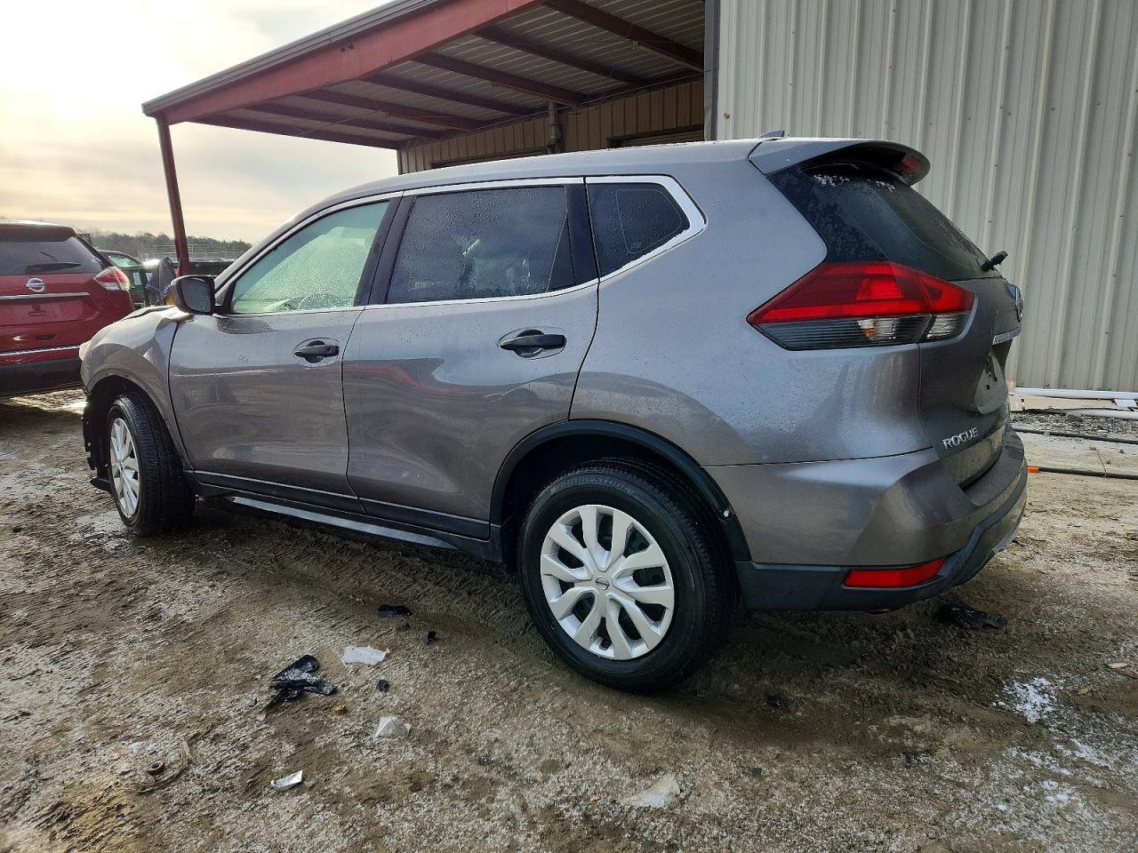 2020 Nissan Rogue S - Фото 2
