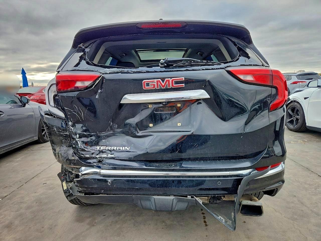2019 GMC Terrain Denali - Image 6