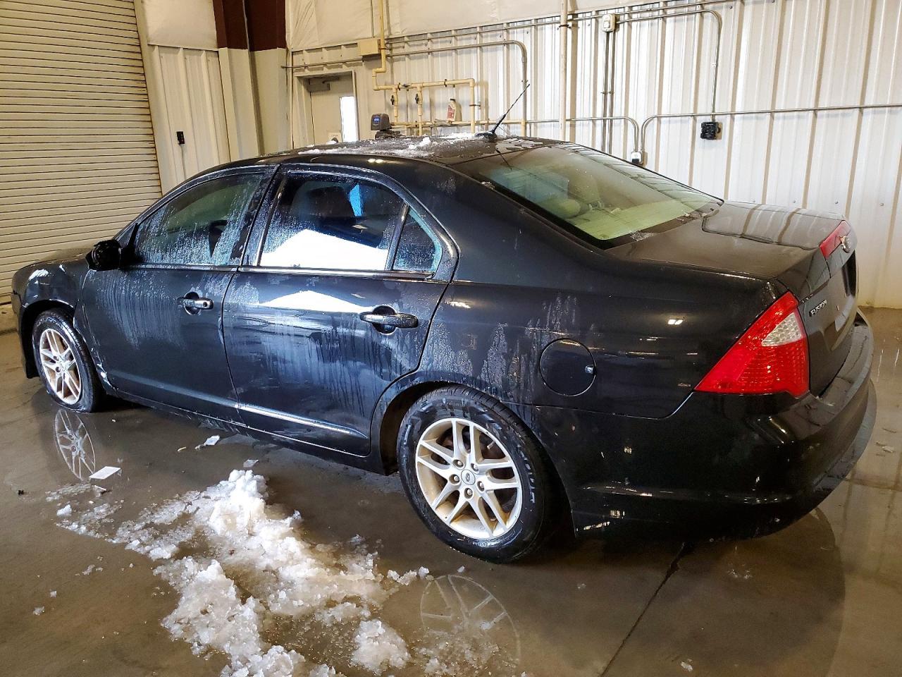2012 Ford Fusion S - Фото 2