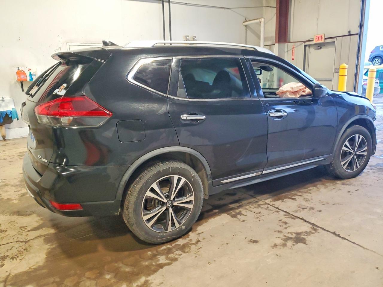 2018 Nissan Rogue S - Image 3