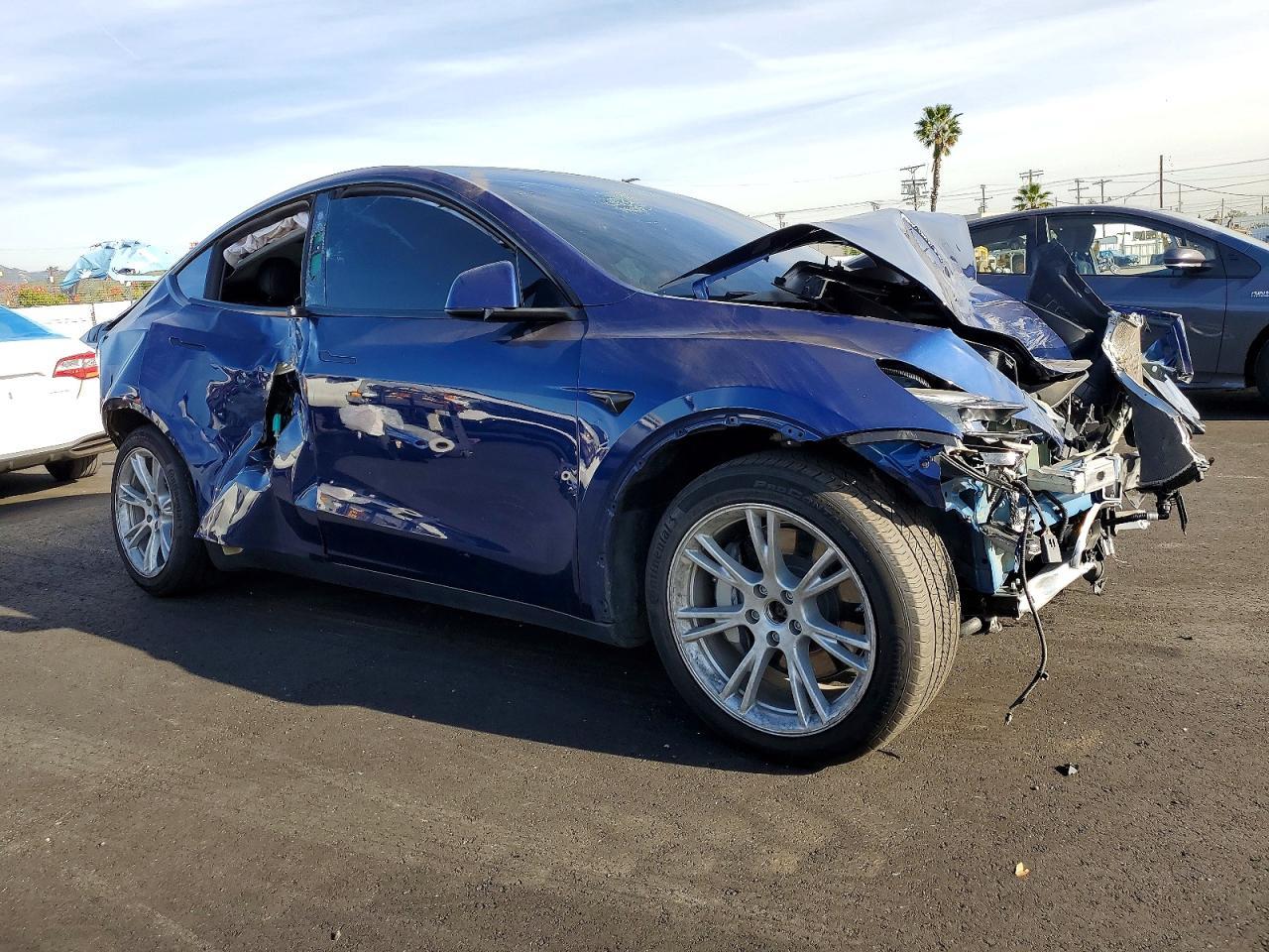 2022 Tesla Model Y - Image 4