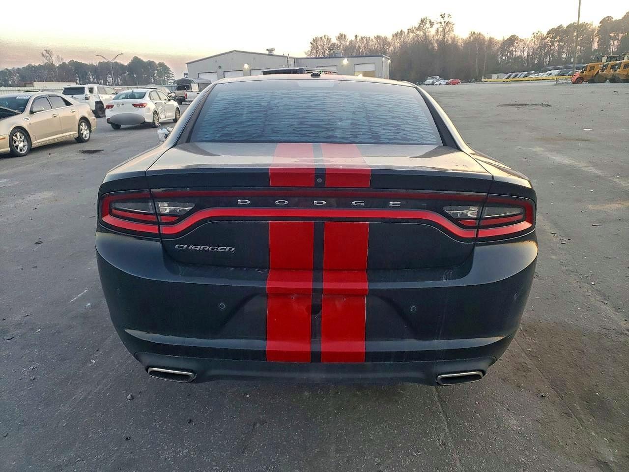 2019 Dodge Charger Sxt - Image 6
