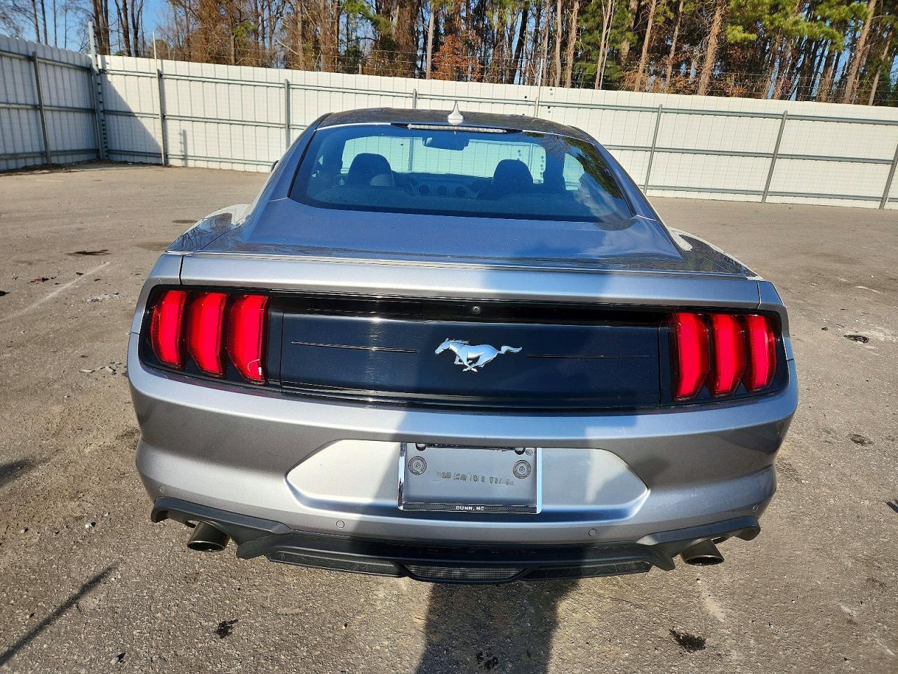 2022 Ford Mustang - Фото 6